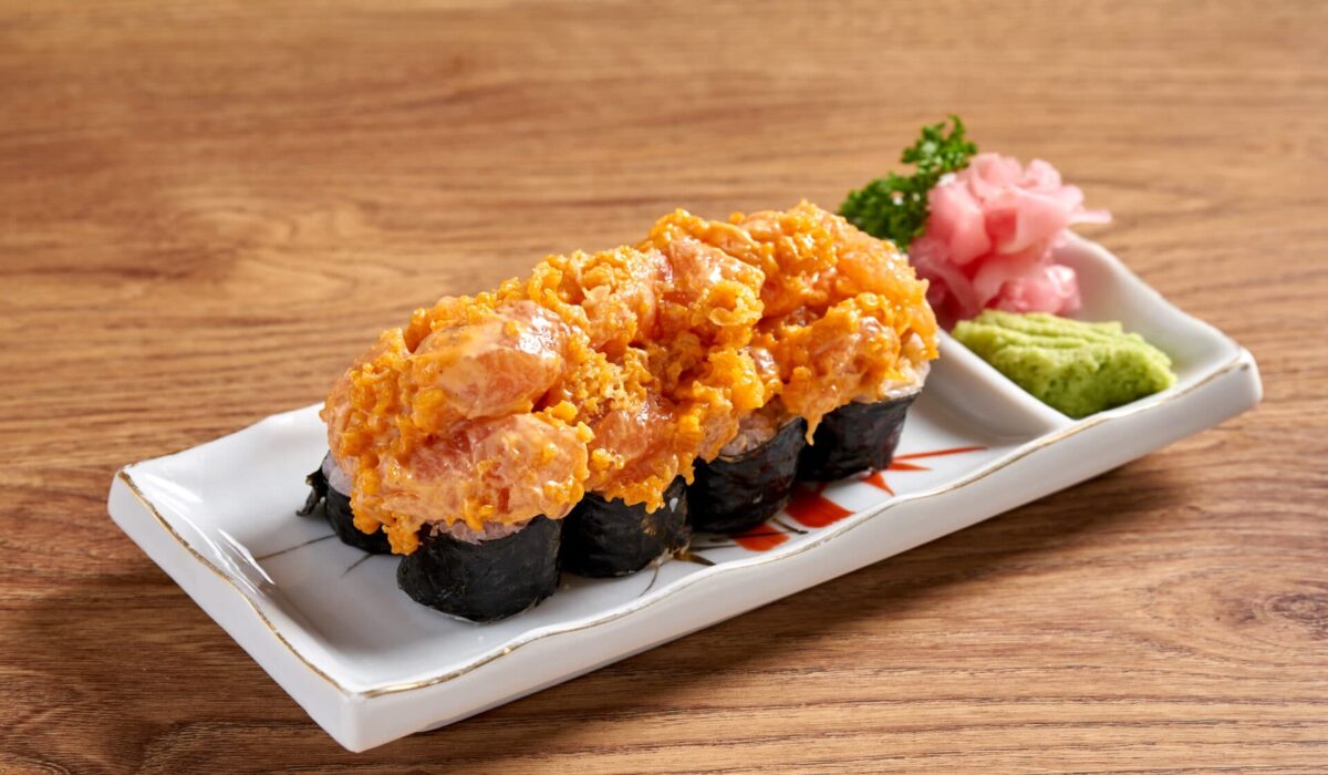 Spicy-Salmon-Maki-1.jpg